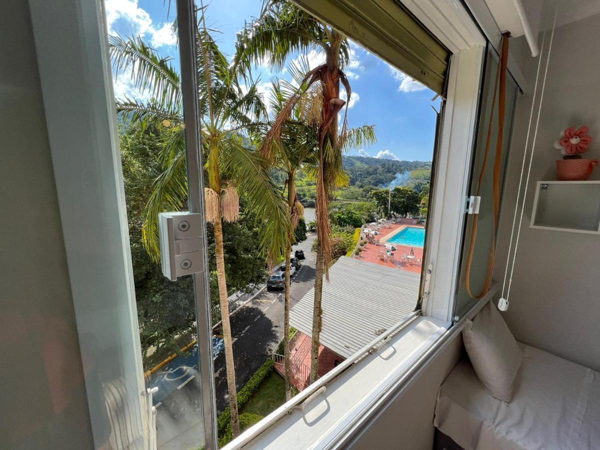 Agradavel Flat - Cavalinho Branco - Aguas De Lindoia Appartement Buitenkant foto