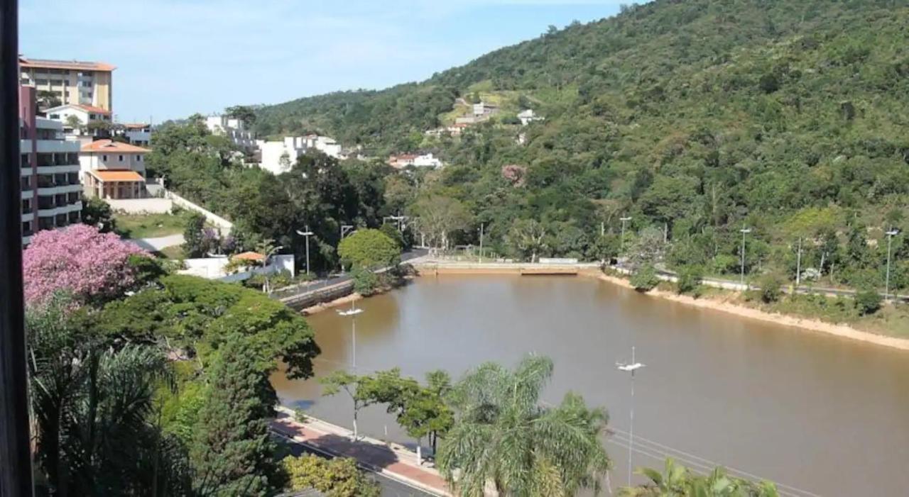 Agradavel Flat - Cavalinho Branco - Aguas De Lindoia Appartement Buitenkant foto