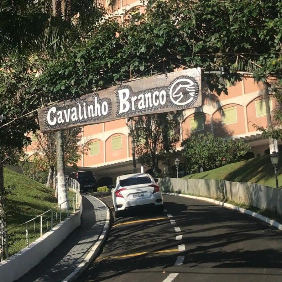 Agradavel Flat - Cavalinho Branco - Aguas De Lindoia Appartement Buitenkant foto