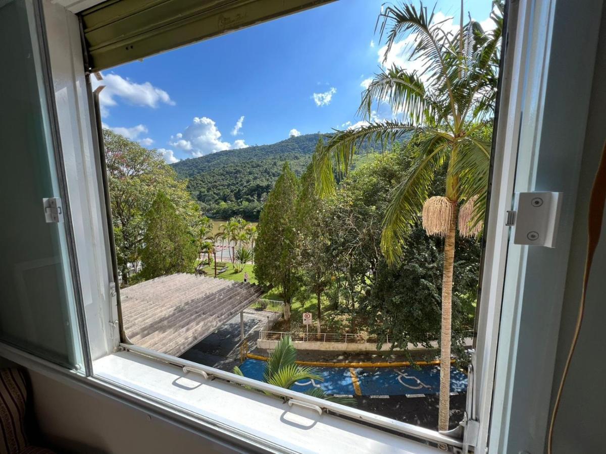 Agradavel Flat - Cavalinho Branco - Aguas De Lindoia Appartement Buitenkant foto